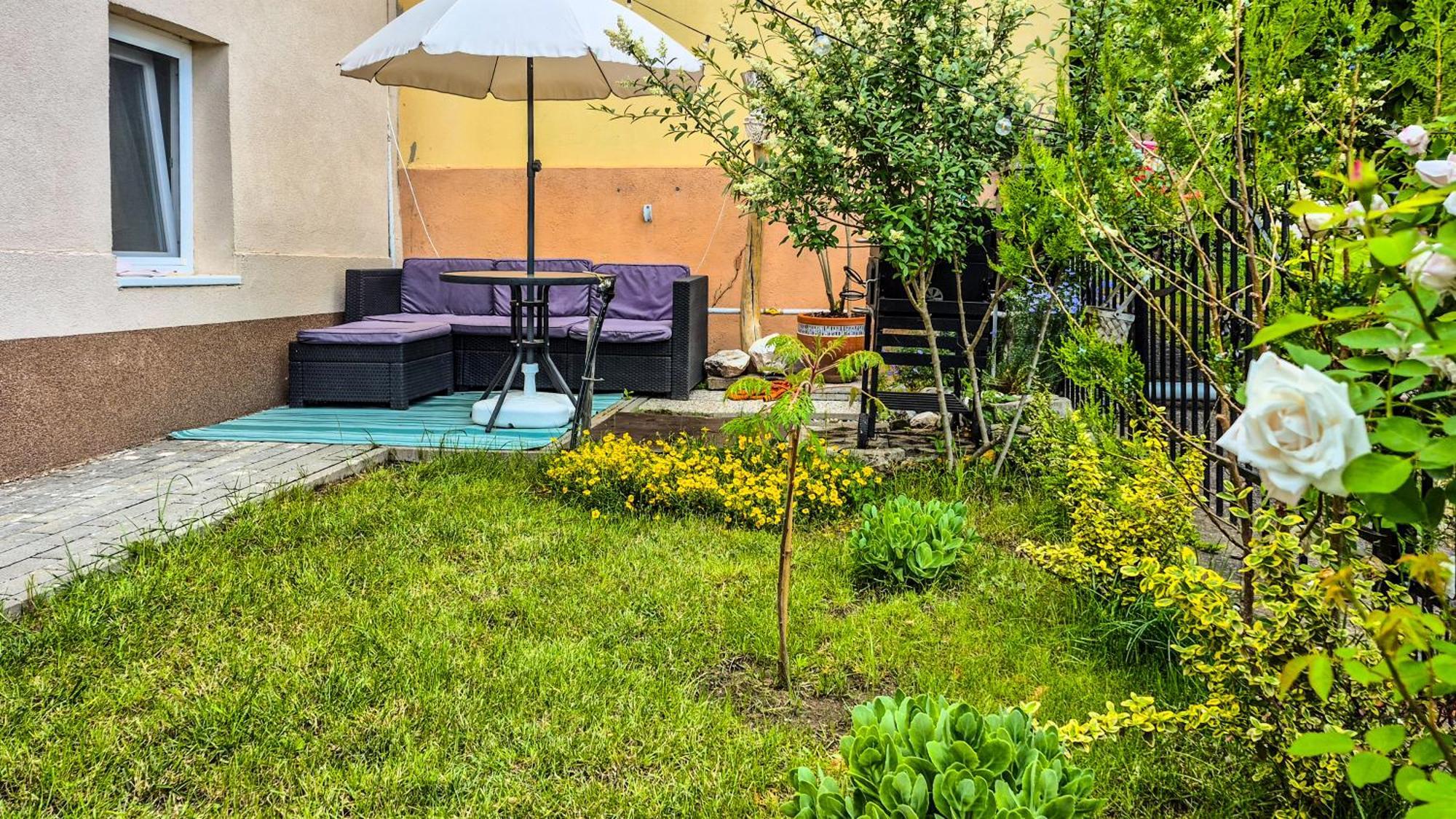 Mi Casa Vendeghaz - Apartments เอ็กเกอร์ ภายนอก รูปภาพ